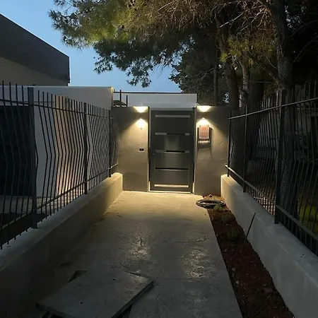 Gordon Πανσιόν Carini