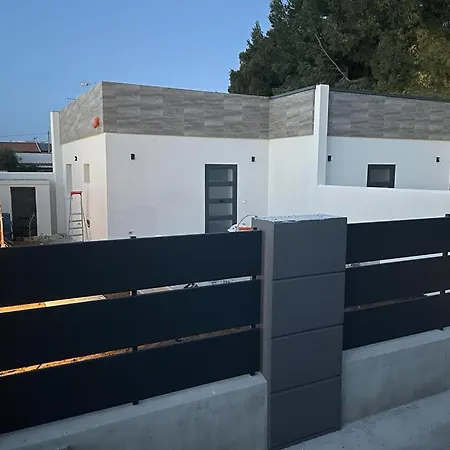 Gordon Πανσιόν Carini